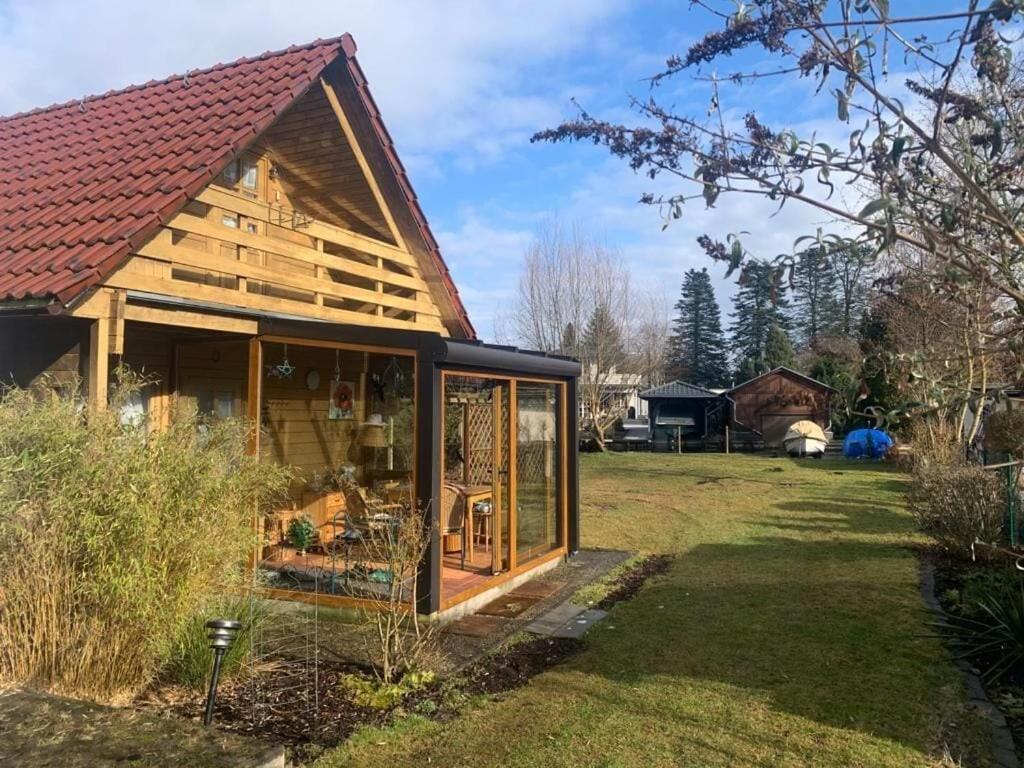Holzhaus Mit Direktem Wasserzugang In Berlin-Koepenick Exteriör bild